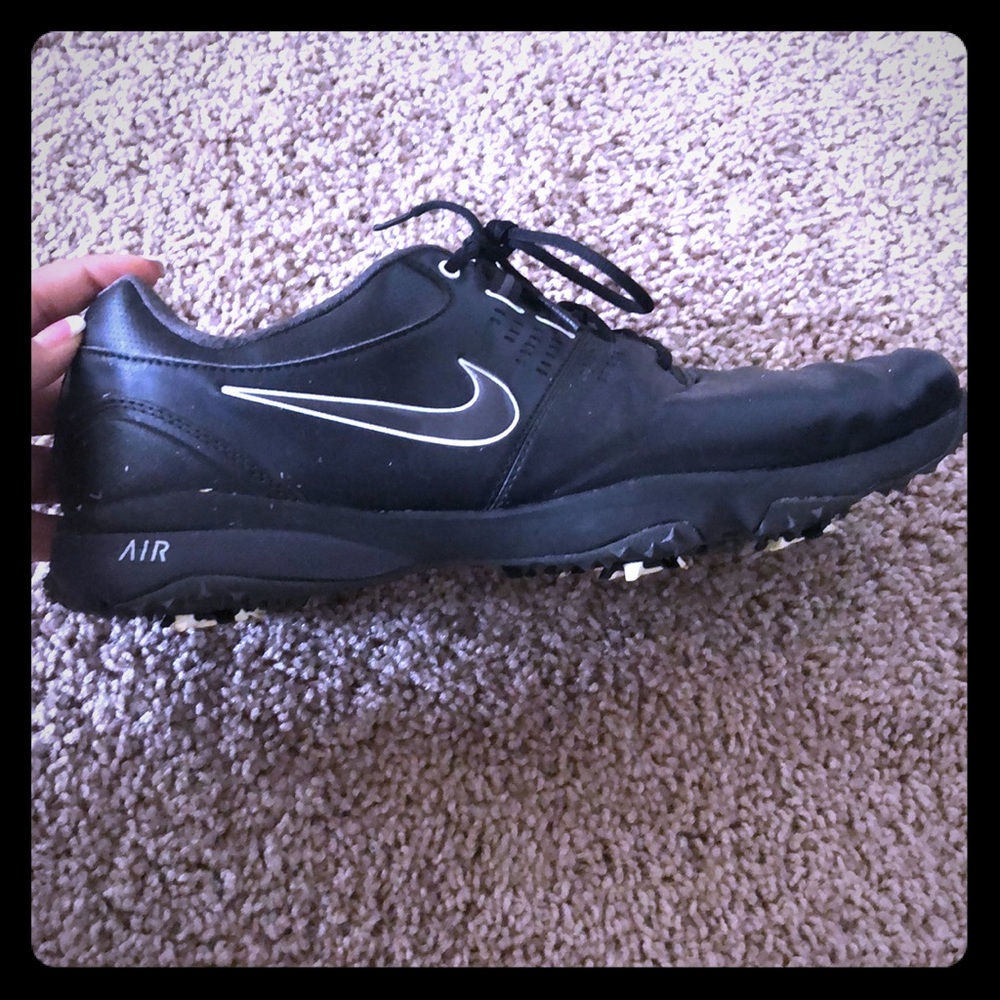 Men’s Black Nike Golf Shoes - Size 9